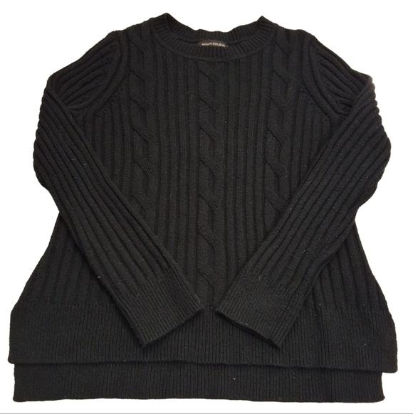 Banana Republic Sweaters - Banana Republic Crew Cable knit Black Women's sweater Relaxed Loose